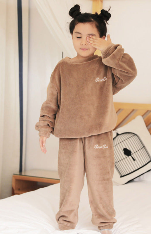 Children'S Embroidered Coral Fleece Pajama Set in pink, grey, brown