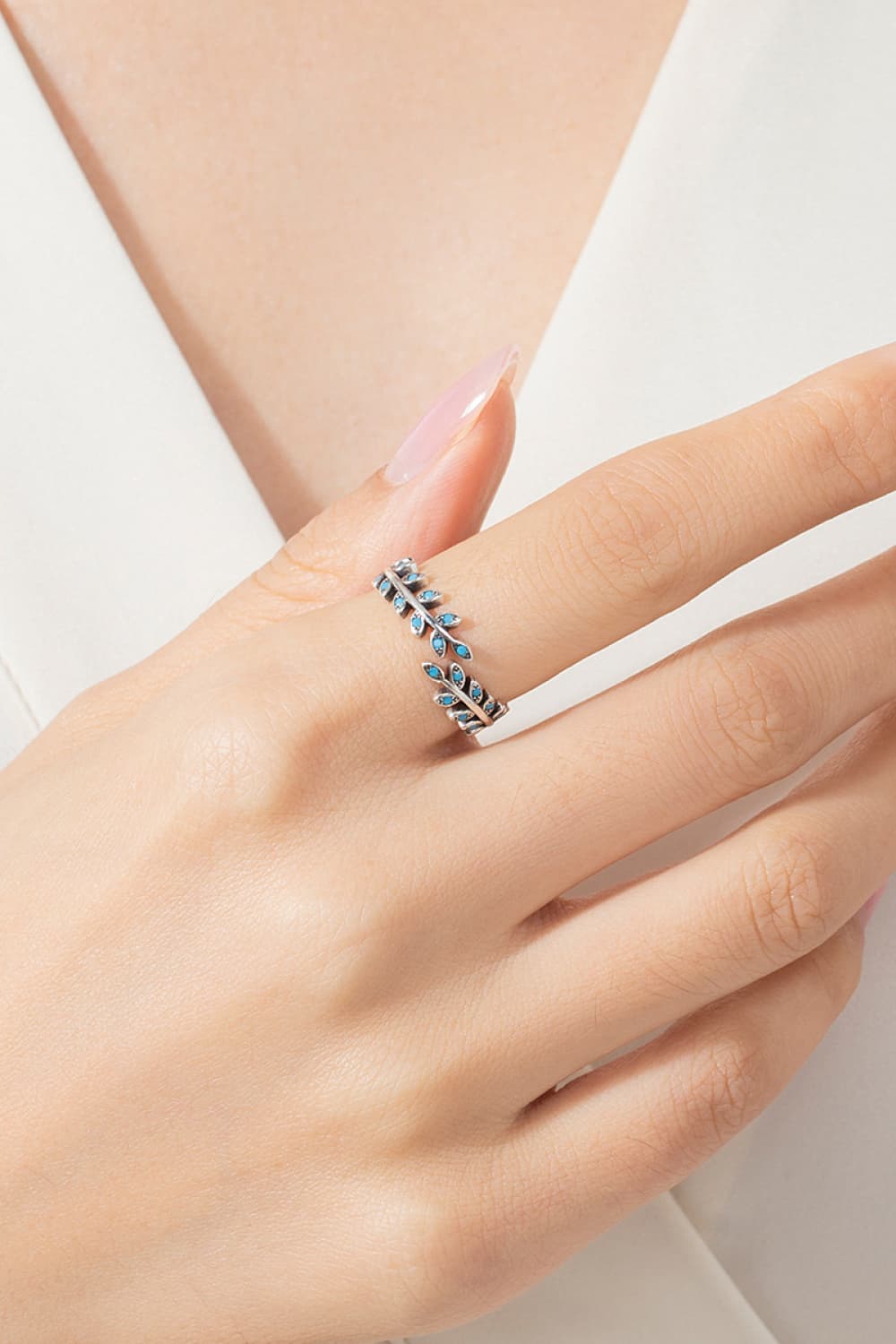 925 Sterling Silver Leaf Shape Artificial Turquoise Bypass Ring - OCEANE